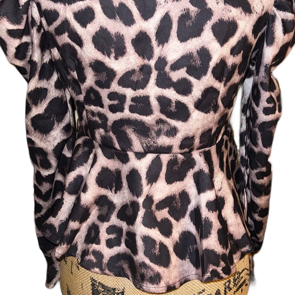 Leopard Puff Sleeve Jacket - Picture 14 of 15